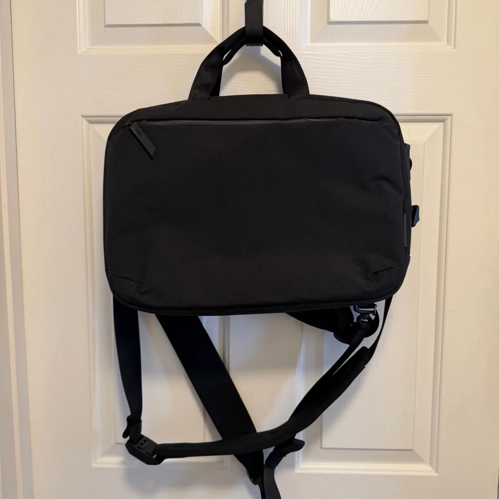 Alpaka Elements Tech Brief Pro Laptop Bag/Backpack NWOT
